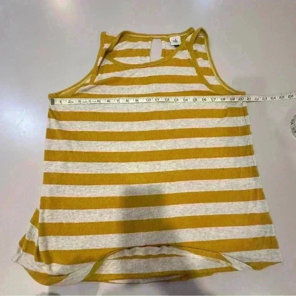 Cabi Knit Sleeveless Yellow Stripe Tank Size Medium Size Large - Picture 5 of 5